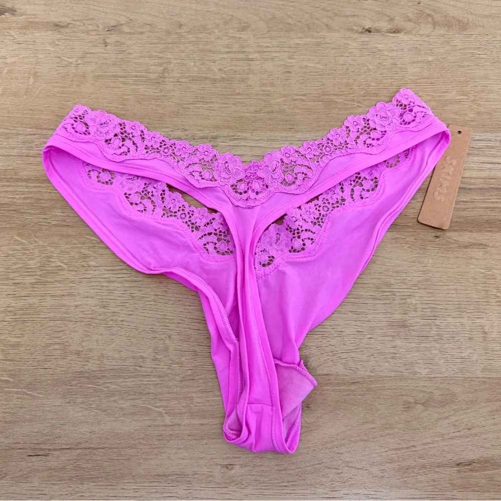 SKIMS Fits Everybody bra and thong set- color Neon Orchid - NWT - Picture 4 of 12